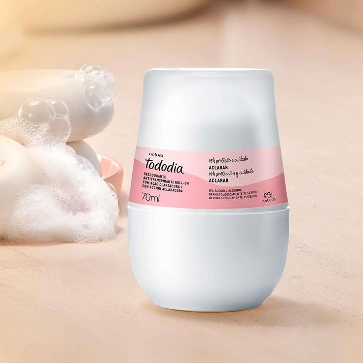 Desodorante antitranspirante roll-on de la línea de Natura